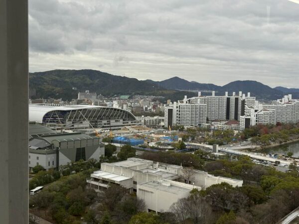 広島の新しいサッカースタジアム「ピースウィング広島」